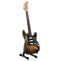       "Fender Stratocaster Tribute".  1:4
