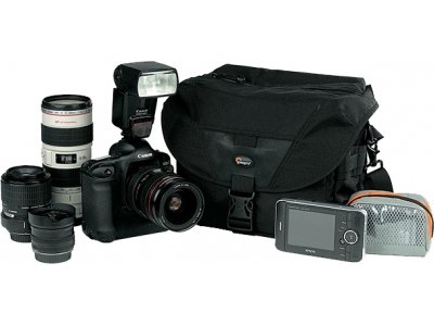 Lowepro Stealth Reporter D300 AW Black,    