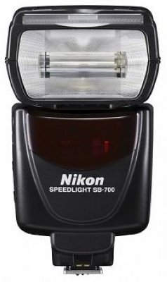  Nikon Speedlight SB-700 AF